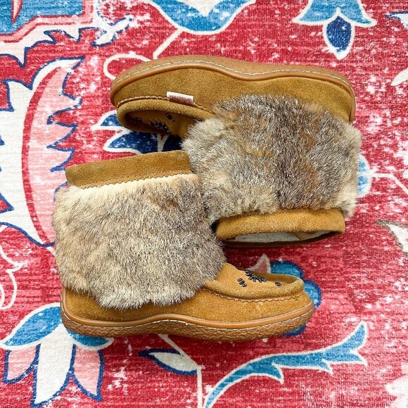 SoftMoc Tan Half Mukluk Boots, Size 6 - Picture 1 of 9